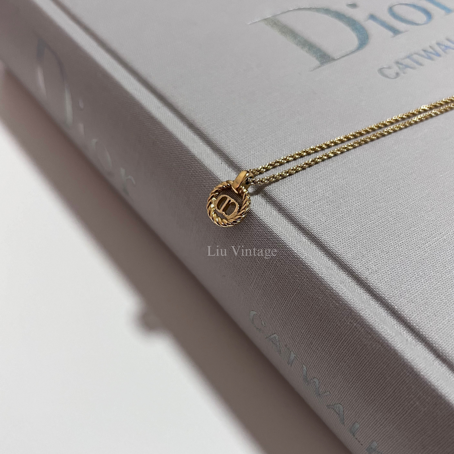 Vintage Dior Round Necklace