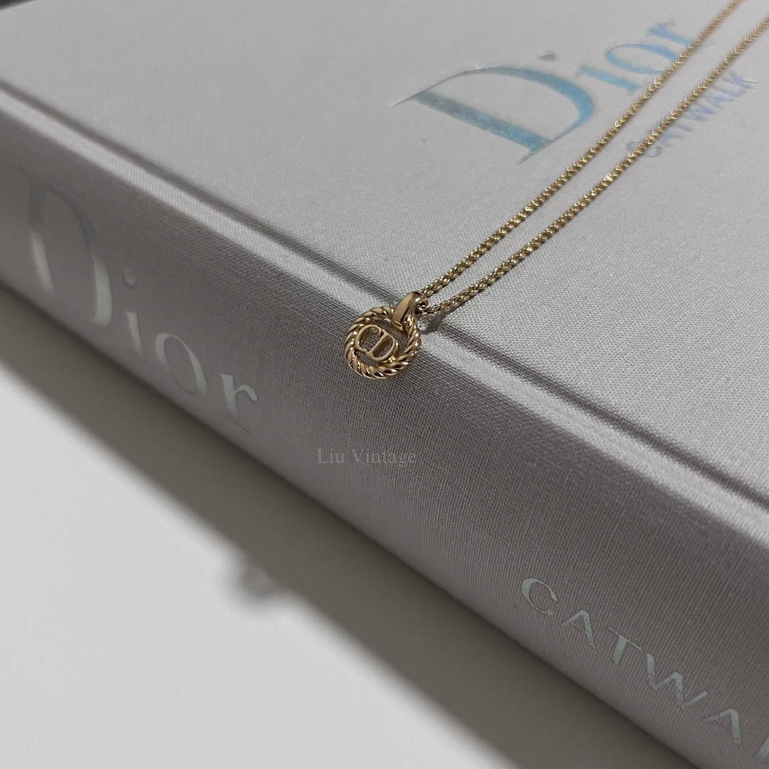 Vintage Dior Round Necklace