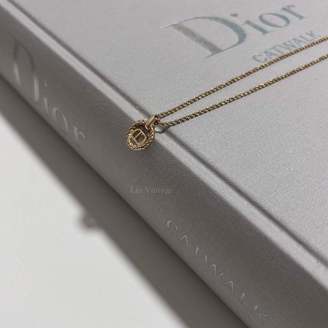 Vintage Dior Round Necklace
