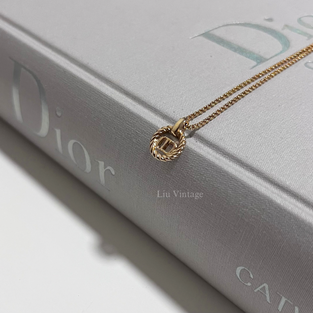 Vintage Dior Round Necklace