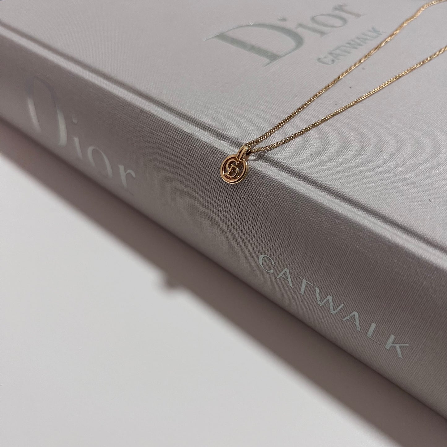 Vintage Dior mini pendant necklace