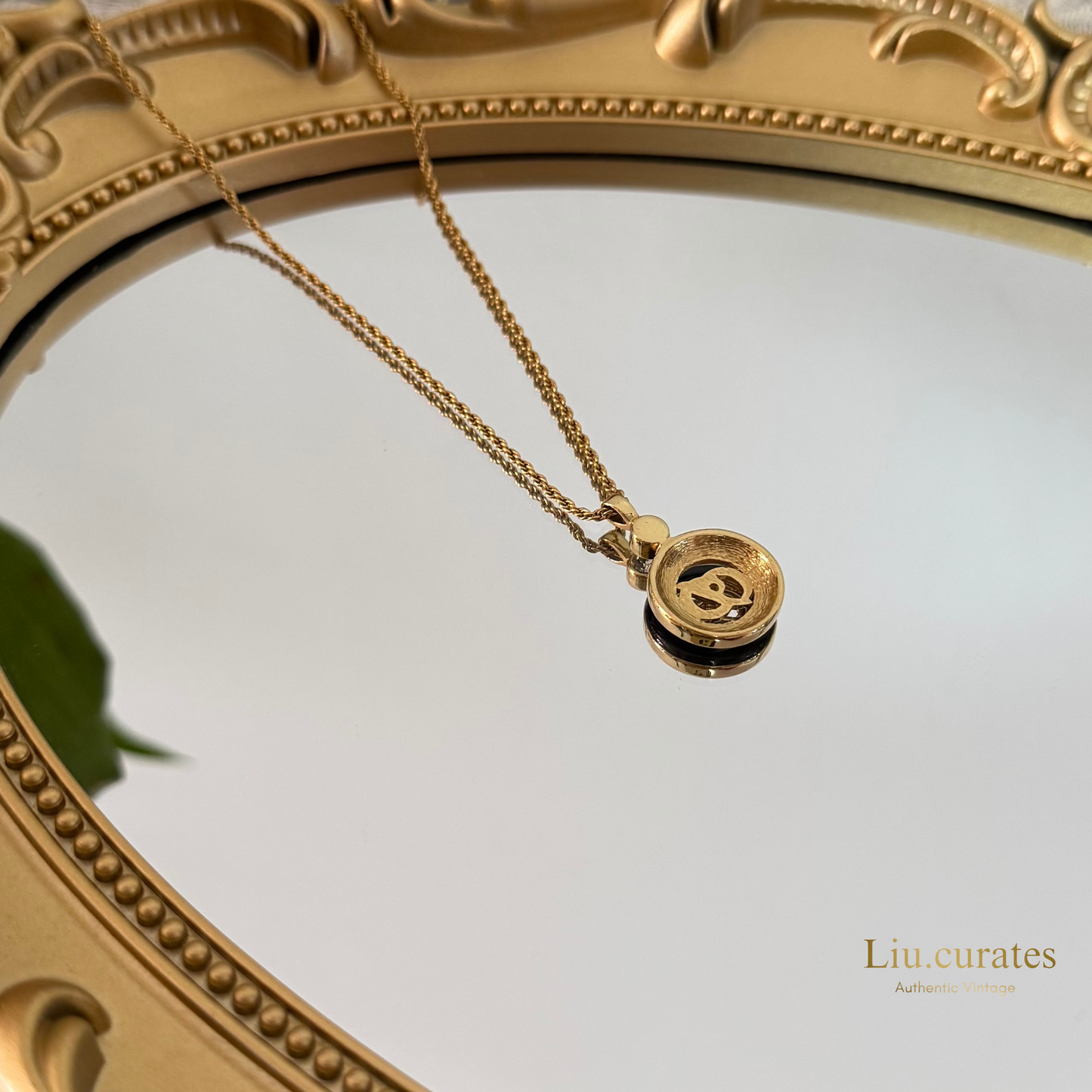 Vintage Dior Black & Gold color necklace