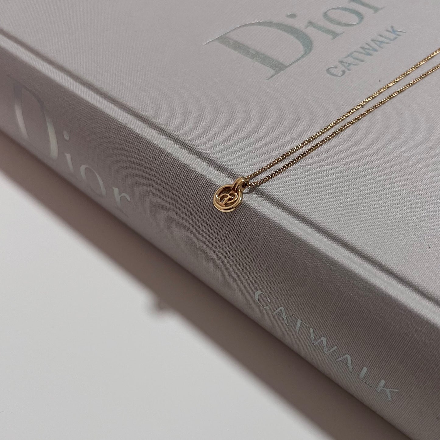 Vintage Dior mini pendant necklace